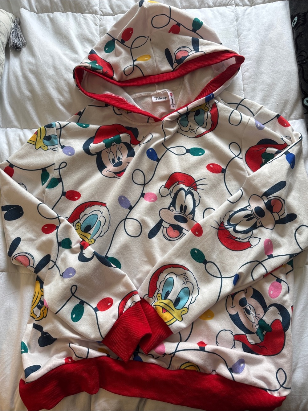 Disney Christmas lightweight hoodie M like new sensational six